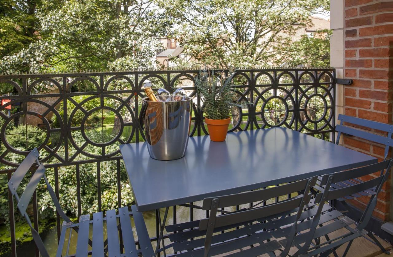 Adventurer'S View Villa Йорк Екстериор снимка